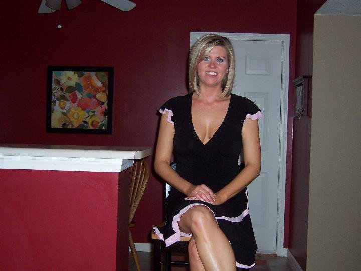Blonde MILF with amazing nipples #bGDUvThN