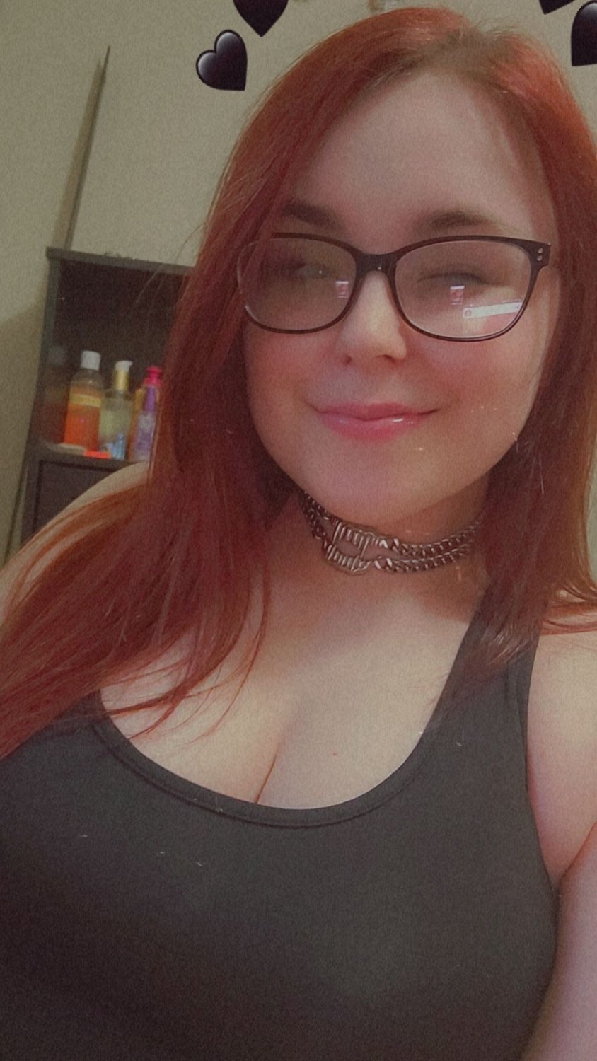 Slut wants to be a webslut, her cuck knows she likes being shared but can’t stop it #TJLpg3fJ