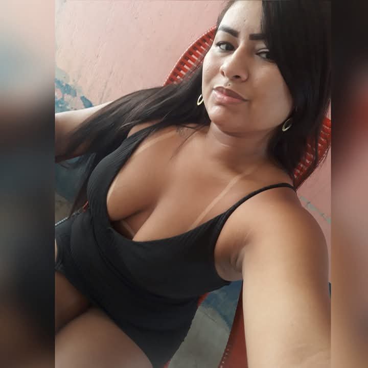 Puta de Manaus elimara Alves , seu corno filmando ela na pica de outro, caiu na net #GhcCxIwA