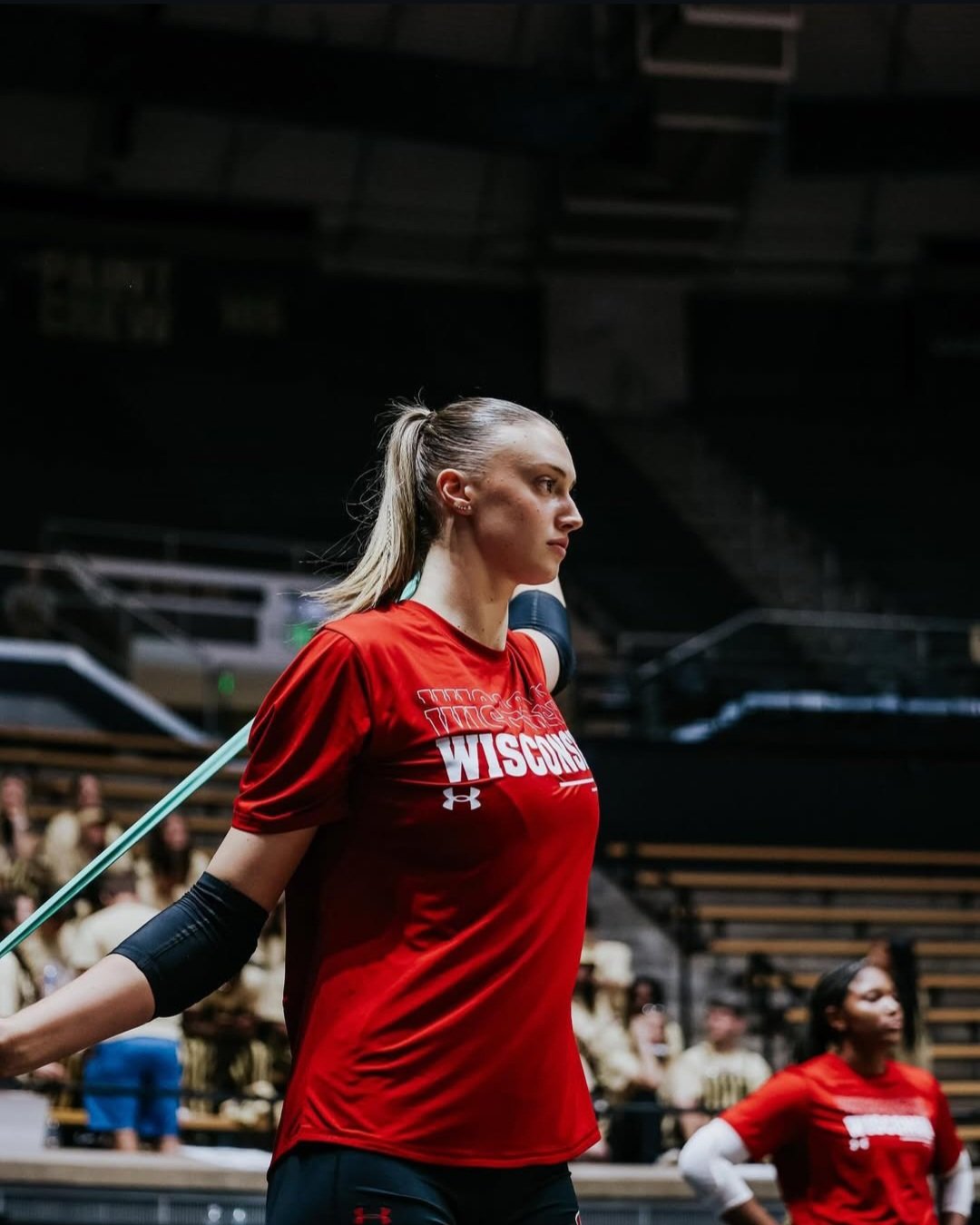 6'9 Tall Curvy Gorgeous Amazon Teen.. <> Wisconsin Volleyball Star Player with Big Natural Tits🍒.. #CQSvPy9H