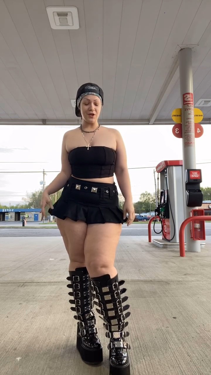 Whooty Body Goth IG Thot Phat Ass White Girl #eV2ABmoP