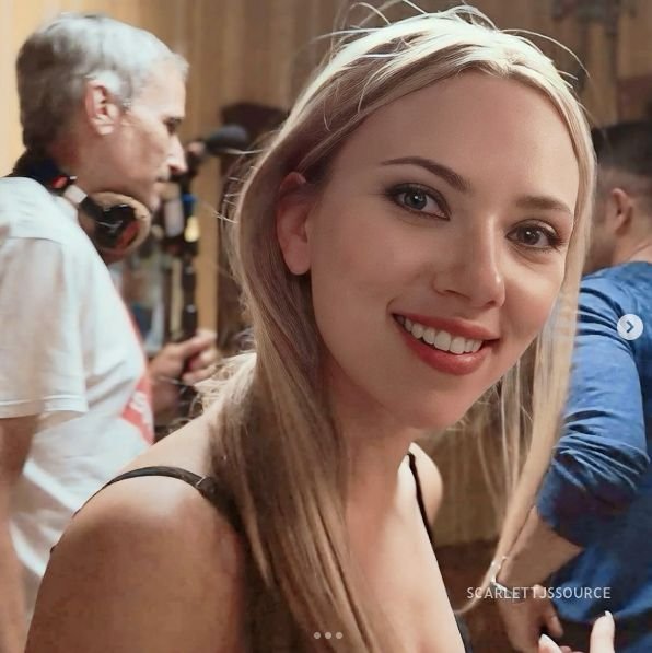 Surprising Scarlett on the Set (Sex Story) AI #1zEFv0Xc