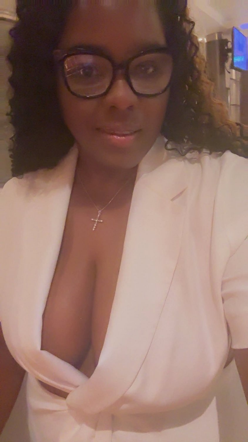 Random chicks #cPsbwpI1